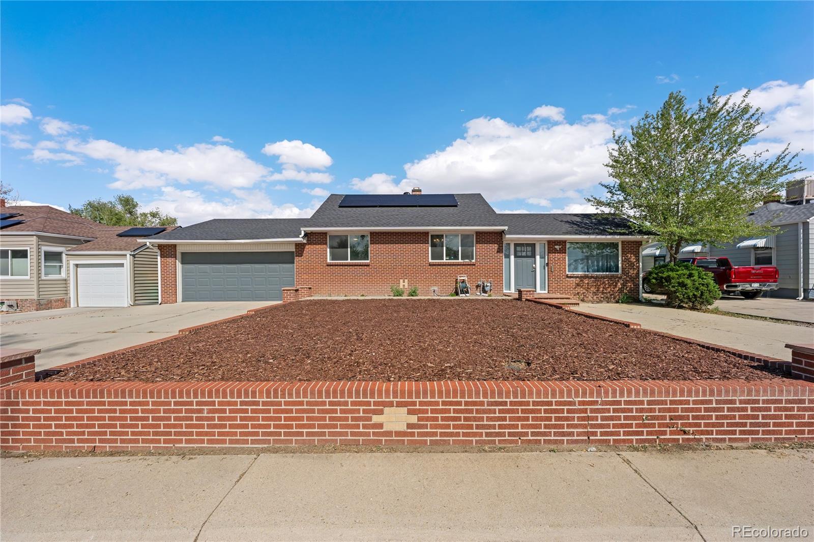 1960 Oakland Street Aurora CO 80010
