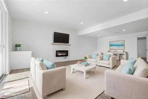 4825 S Riviera Way Aurora CO 80015