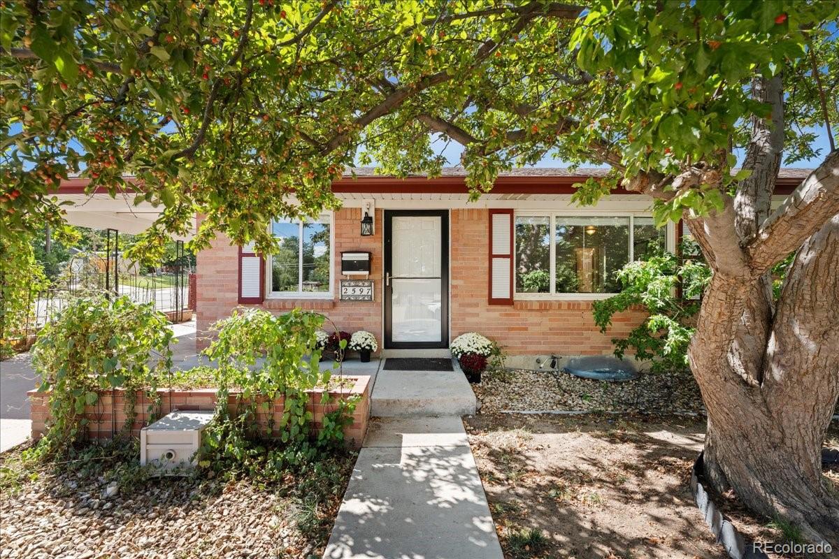 2597 S Perry Street Denver CO 80219