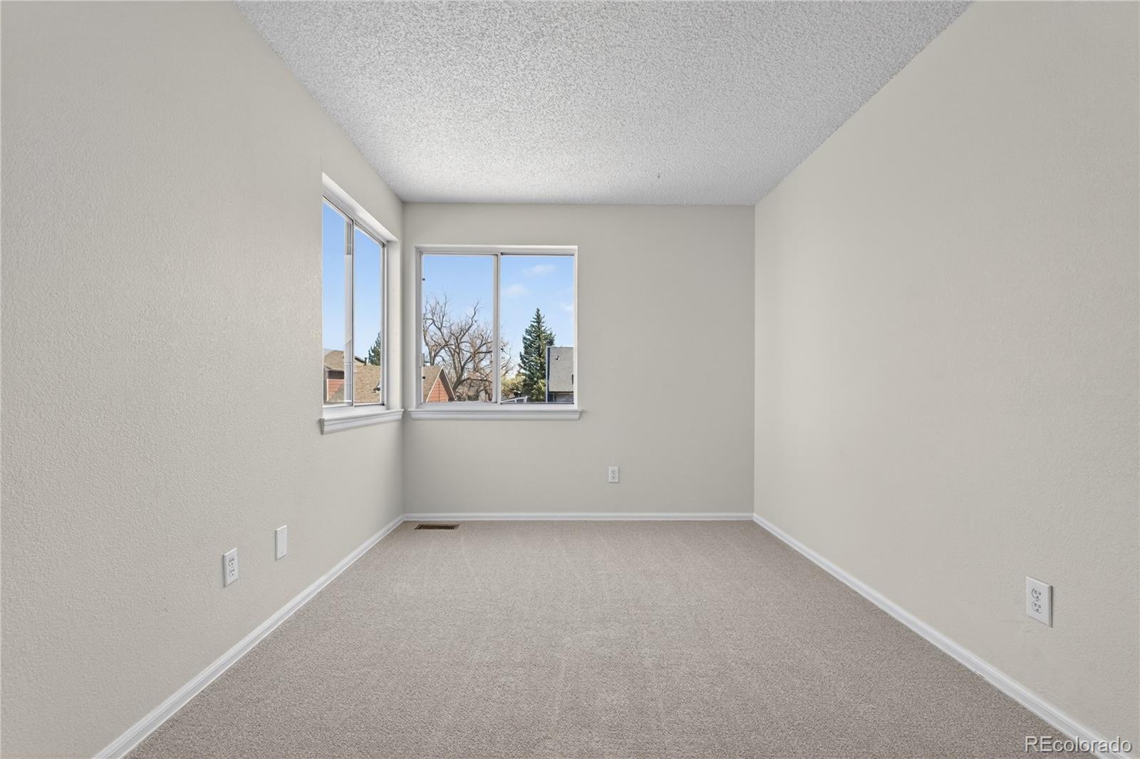 5066 S Genoa Street Centennial CO 80015
