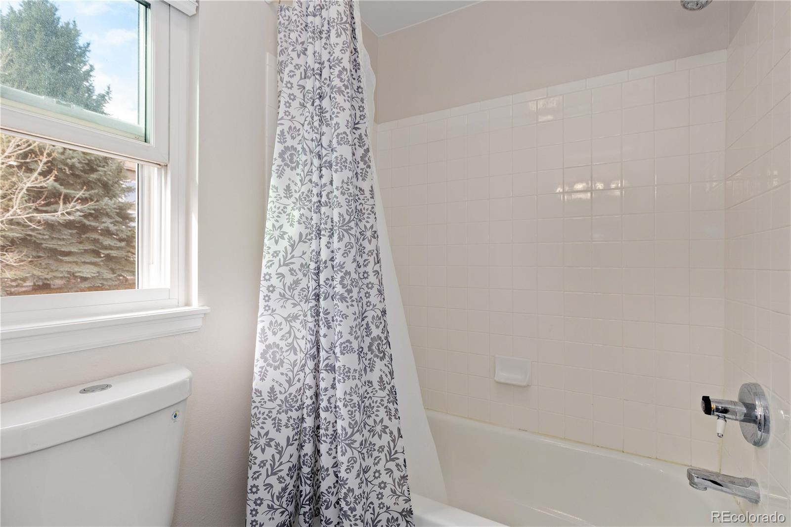 758 Huntington Place Highlands Ranch CO 80126