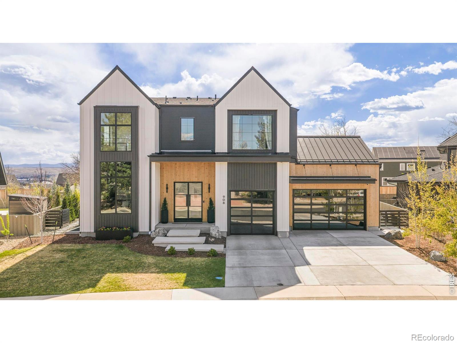 908 Pikes Peak Lane Louisville CO 80027
