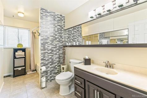 1011 S Nile Way Aurora CO 80012