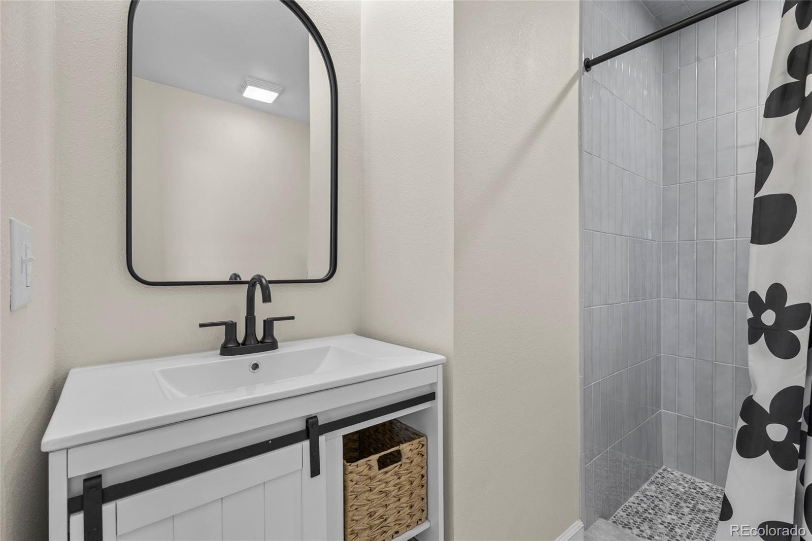 5984 S Monaco Way Centennial CO 80111