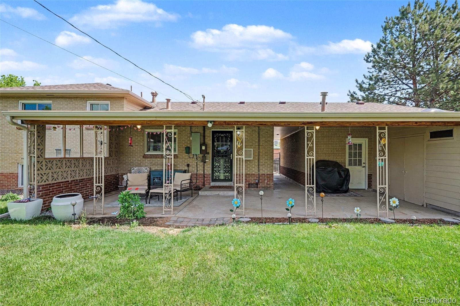 2567 S Uno Way Denver CO 80219