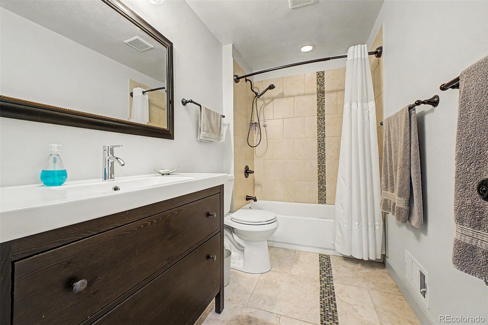 901 S Locust Street Denver CO 80224