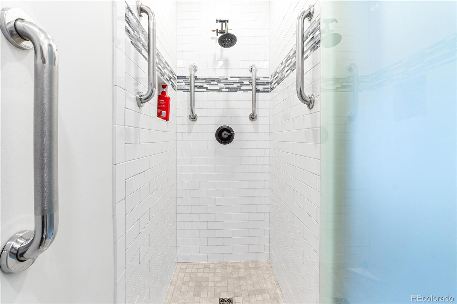 6170 N 79th Street Niwot CO 80503