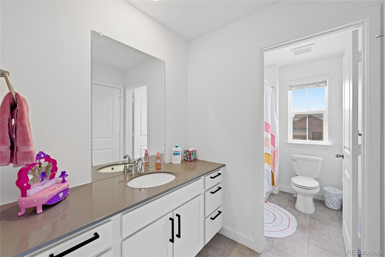 24465 E Evans Drive Aurora CO 80018