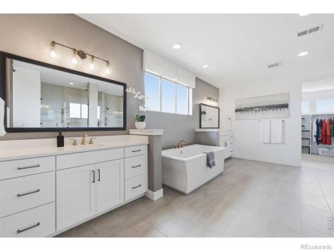 3305 W 155th Avenue Broomfield CO 80023