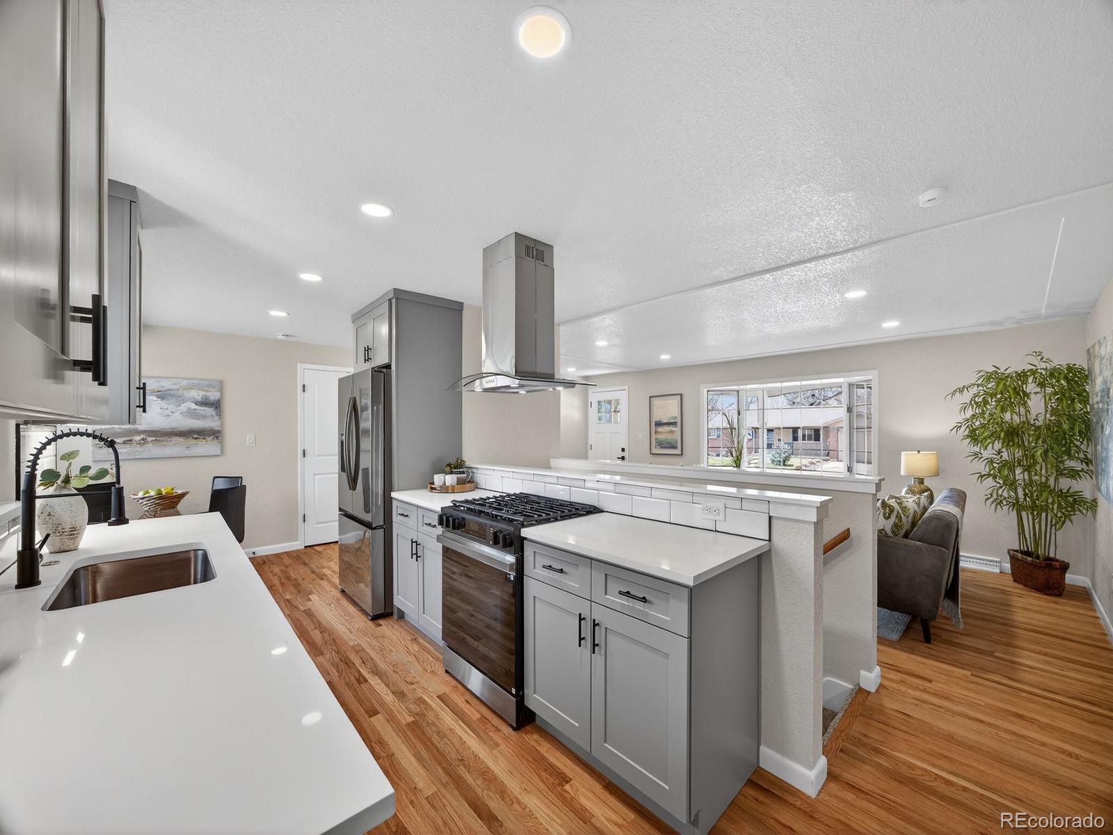 6984 Owens Street Arvada CO 80004