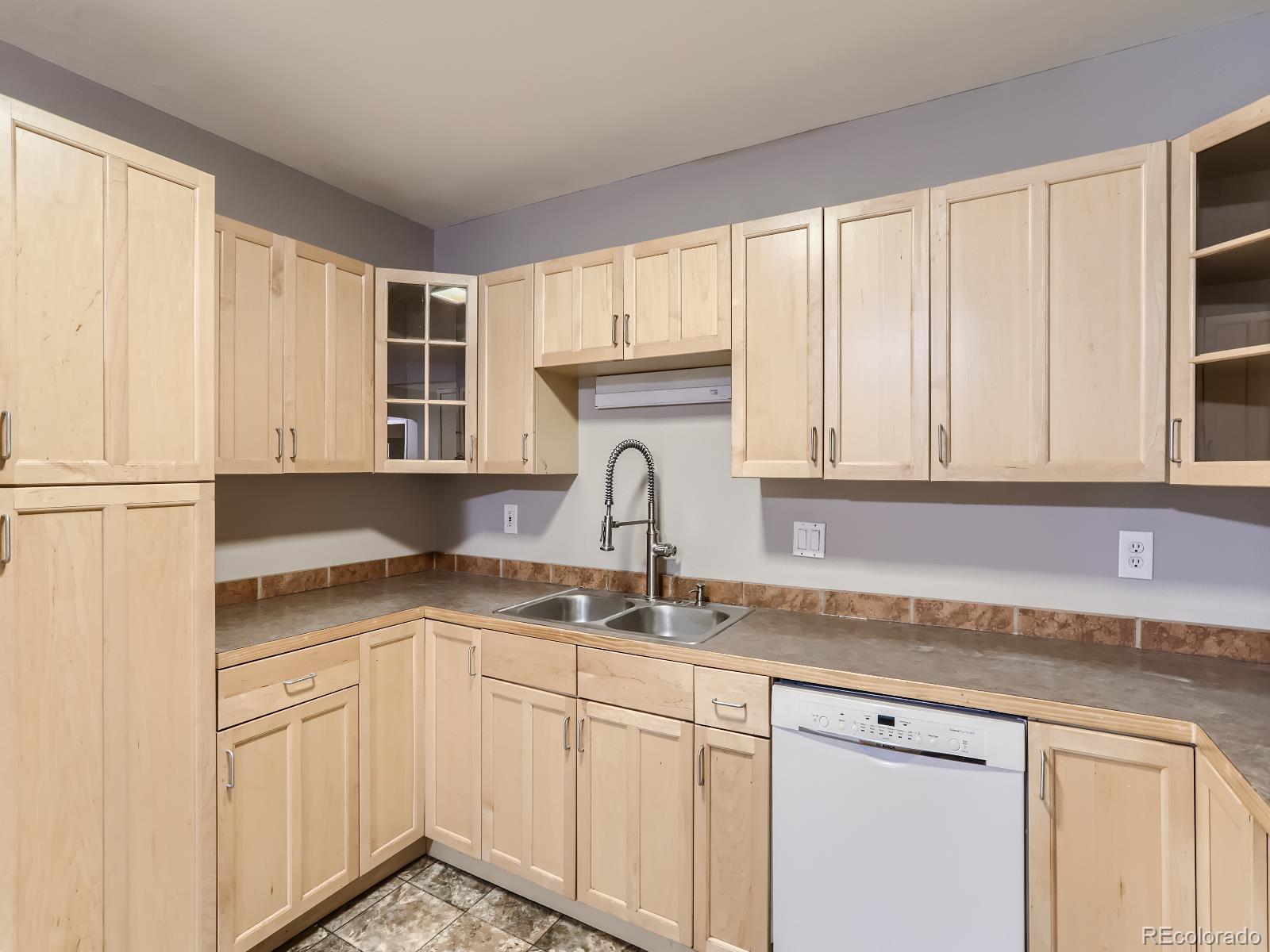 740 Troy Court Aurora CO 80011