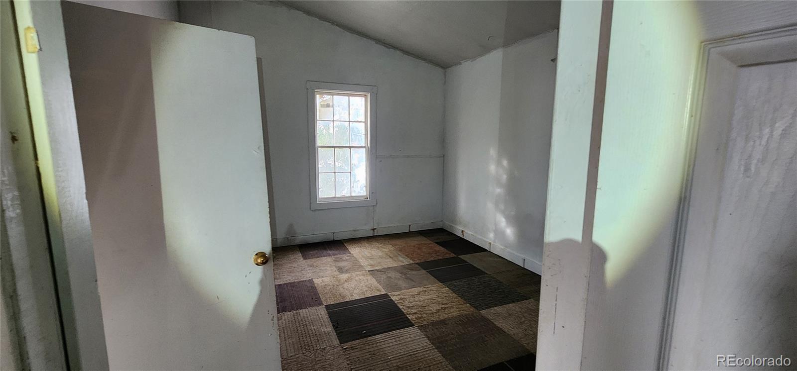 1017 Smithland Avenue La Junta CO 81050