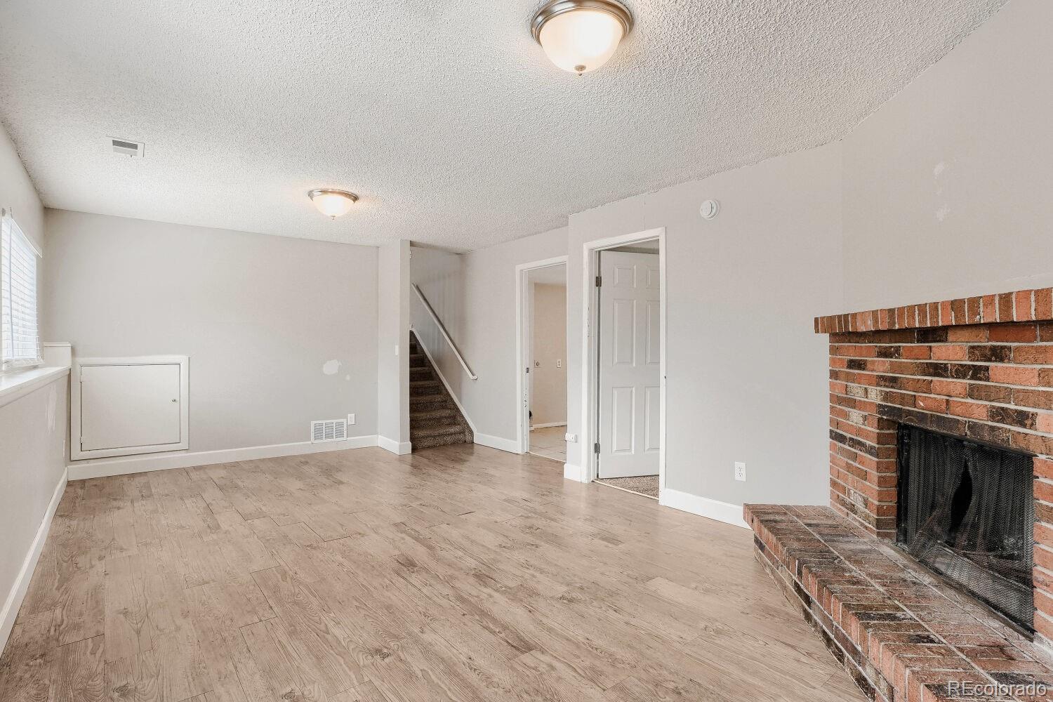 2061 S Richfield Street Aurora CO 80013