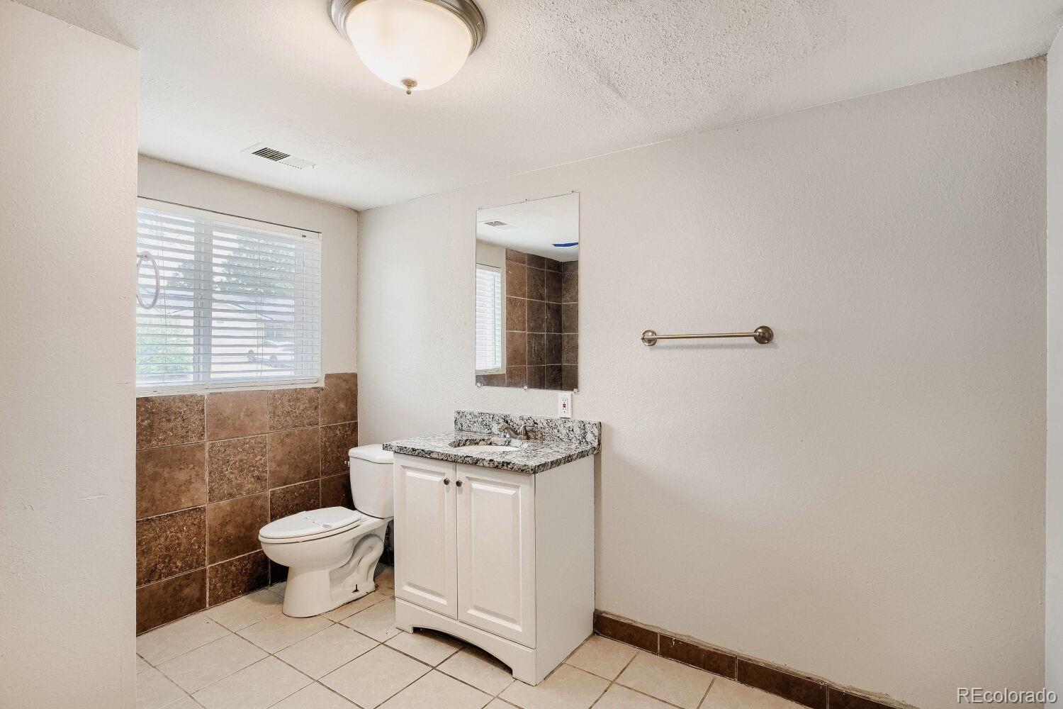 2061 S Richfield Street Aurora CO 80013