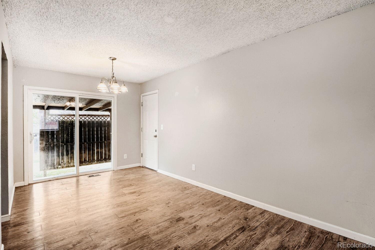 2061 S Richfield Street Aurora CO 80013