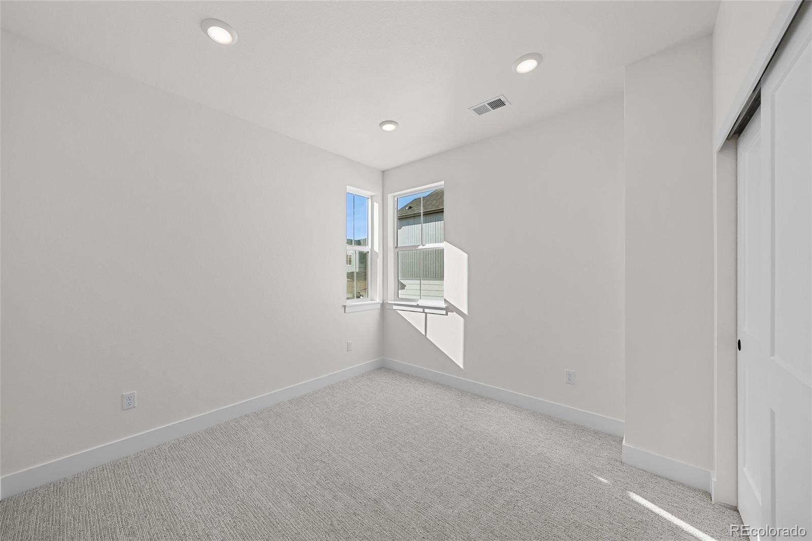 8735 Whiteclover Street Littleton CO 80125