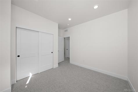 8735 Whiteclover Street Littleton CO 80125
