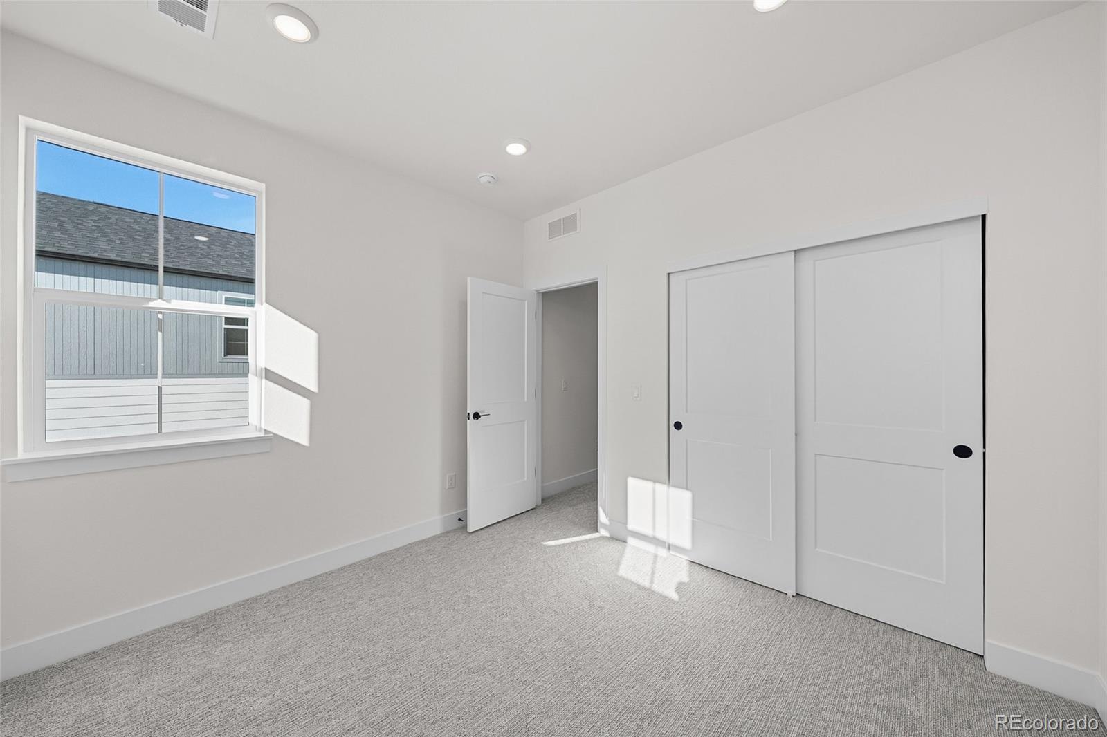 8735 Whiteclover Street Littleton CO 80125