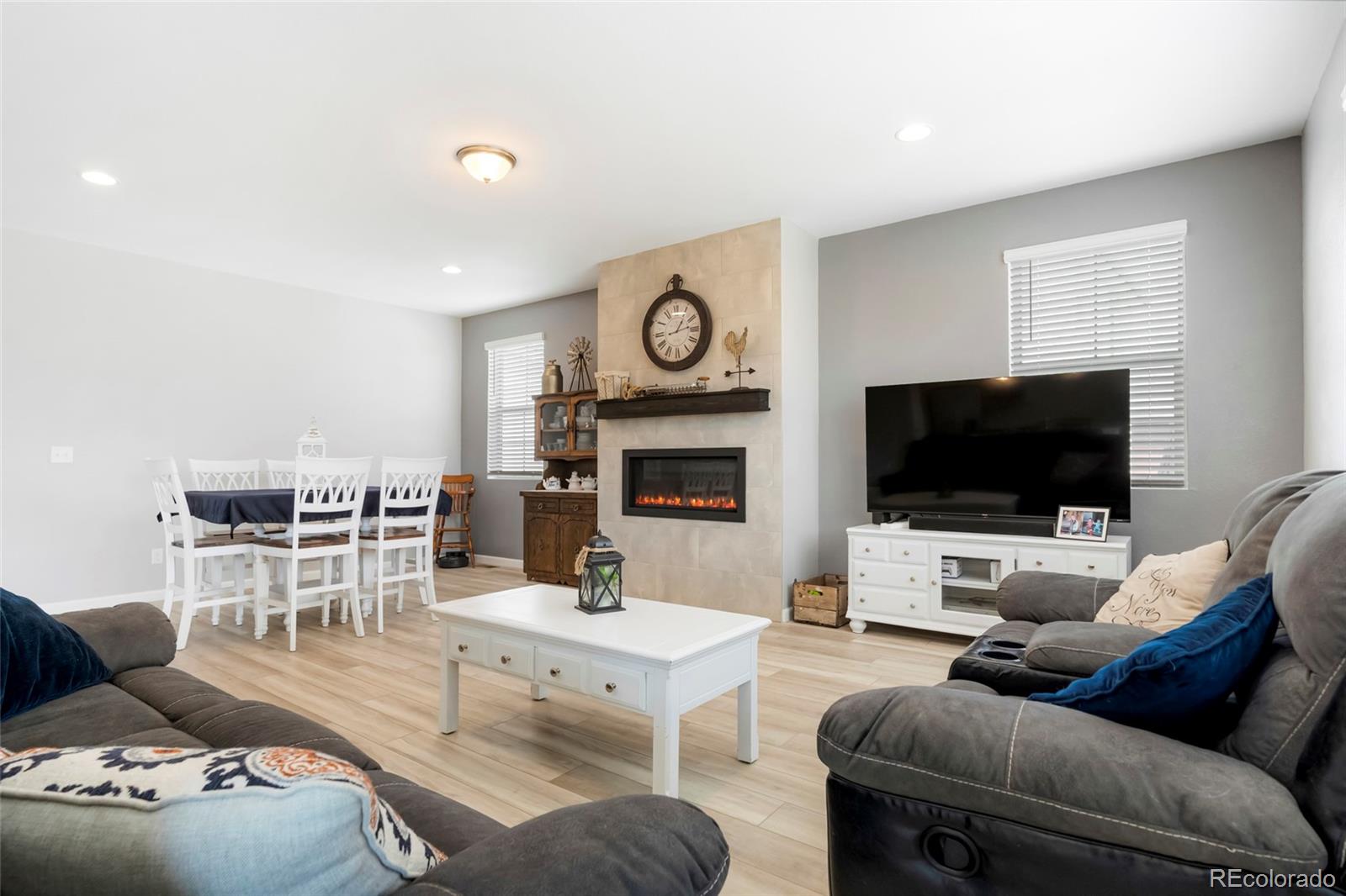 86 S Vandriver Way Aurora CO 80018