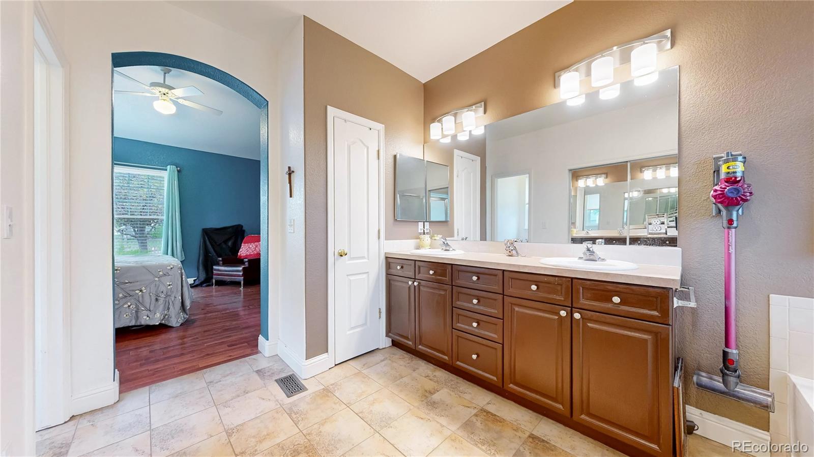 5121 Mount Arapaho Circle Longmont CO 80504