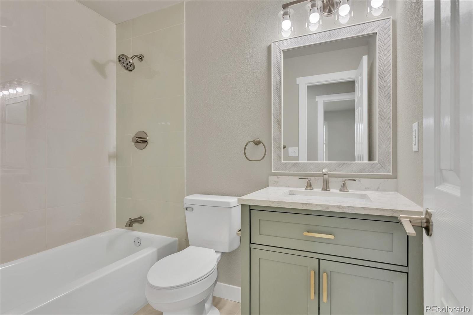 2787 S Helena Way Aurora CO 80013