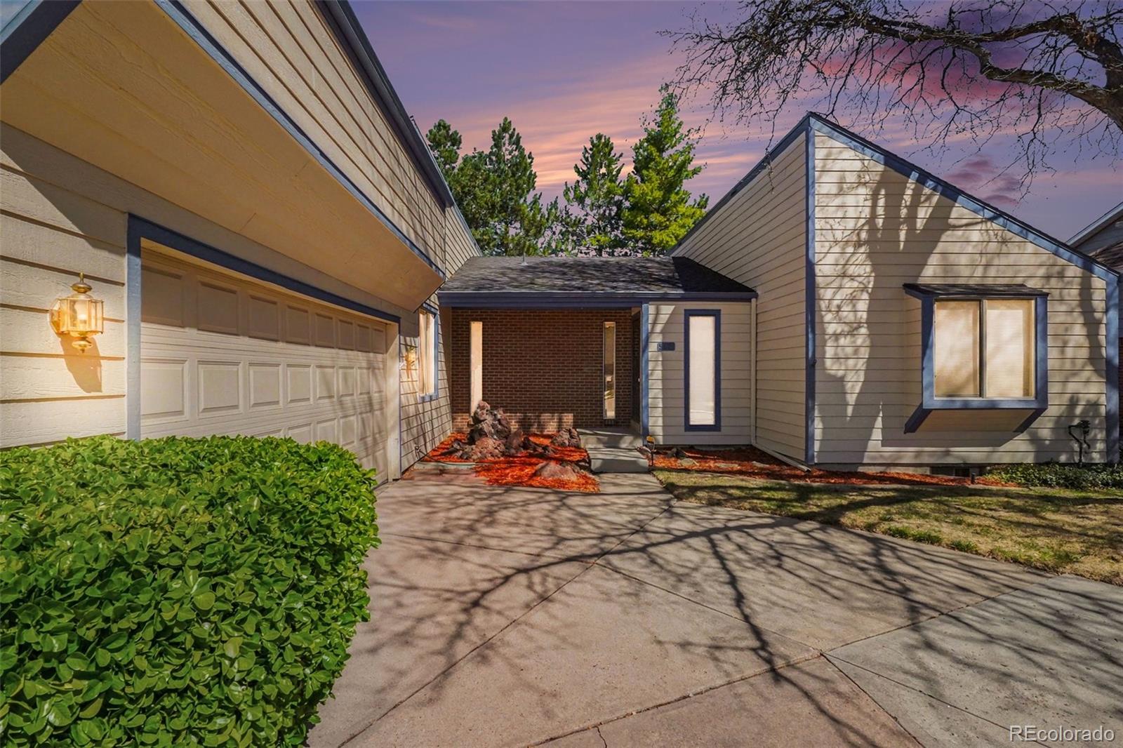 5571 W Kent Place Denver CO 80235