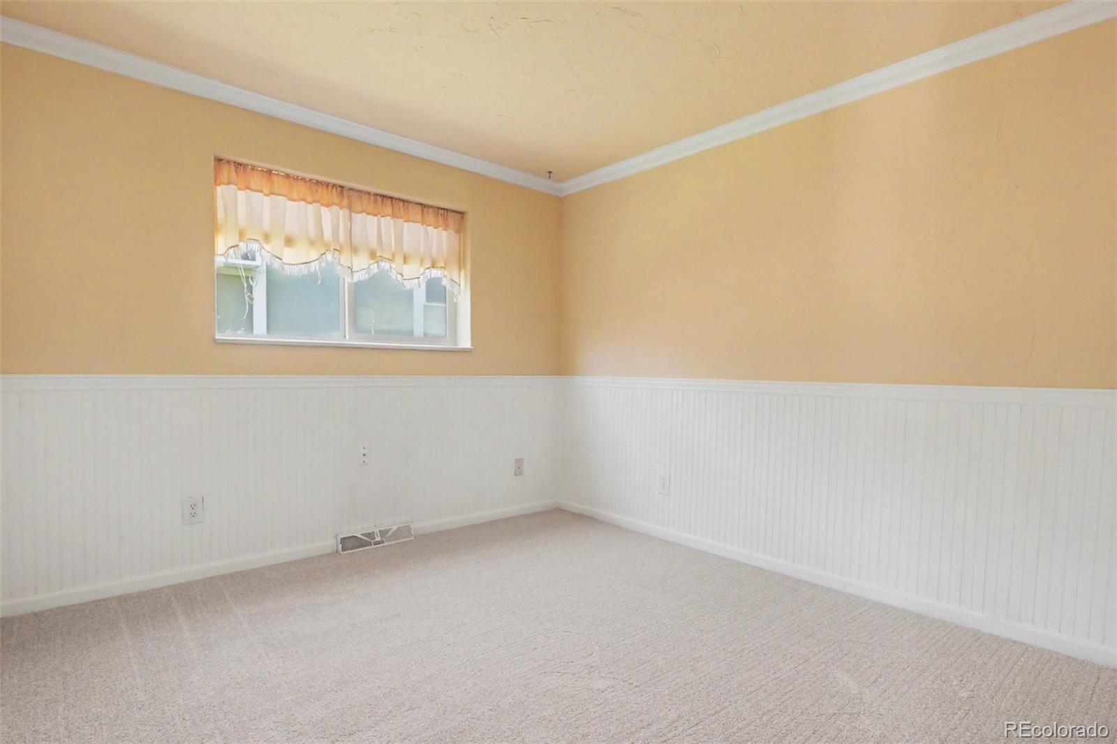 5571 W Kent Place Denver CO 80235