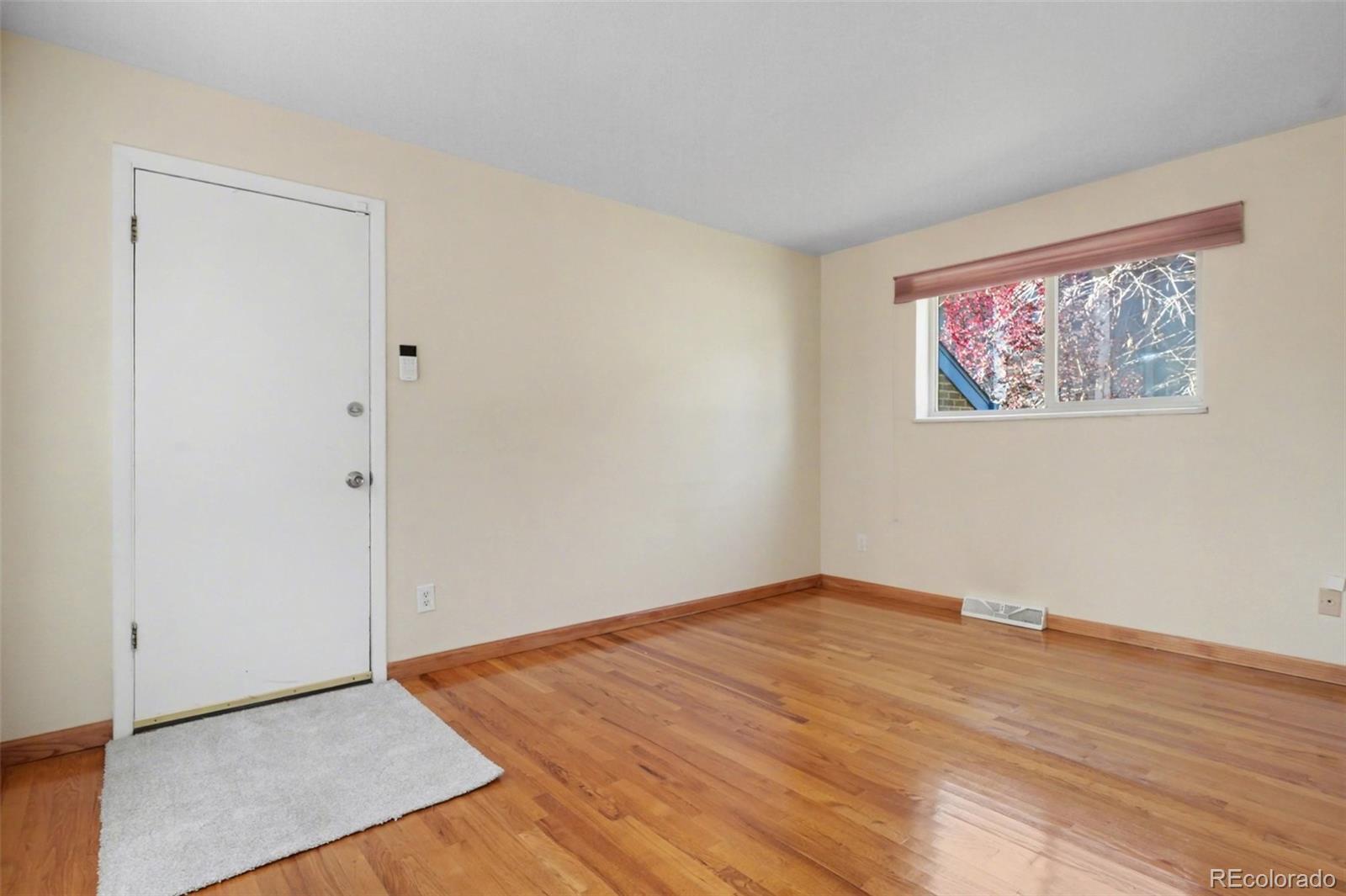 5571 W Kent Place Denver CO 80235