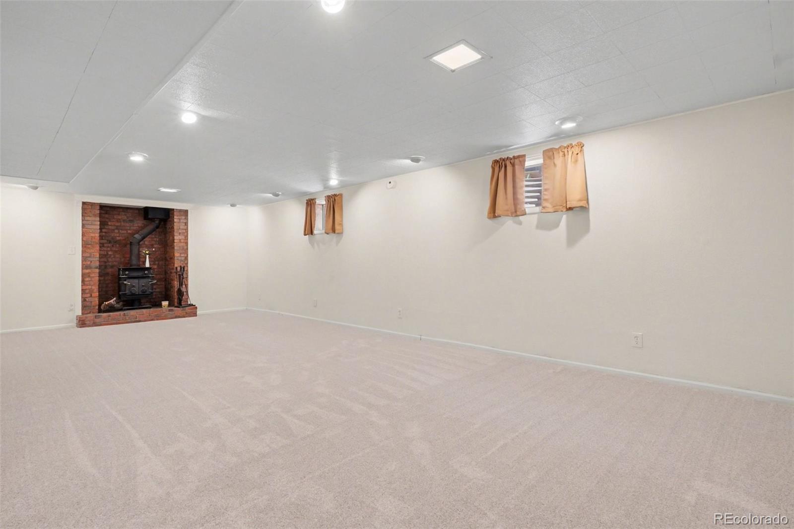 5571 W Kent Place Denver CO 80235