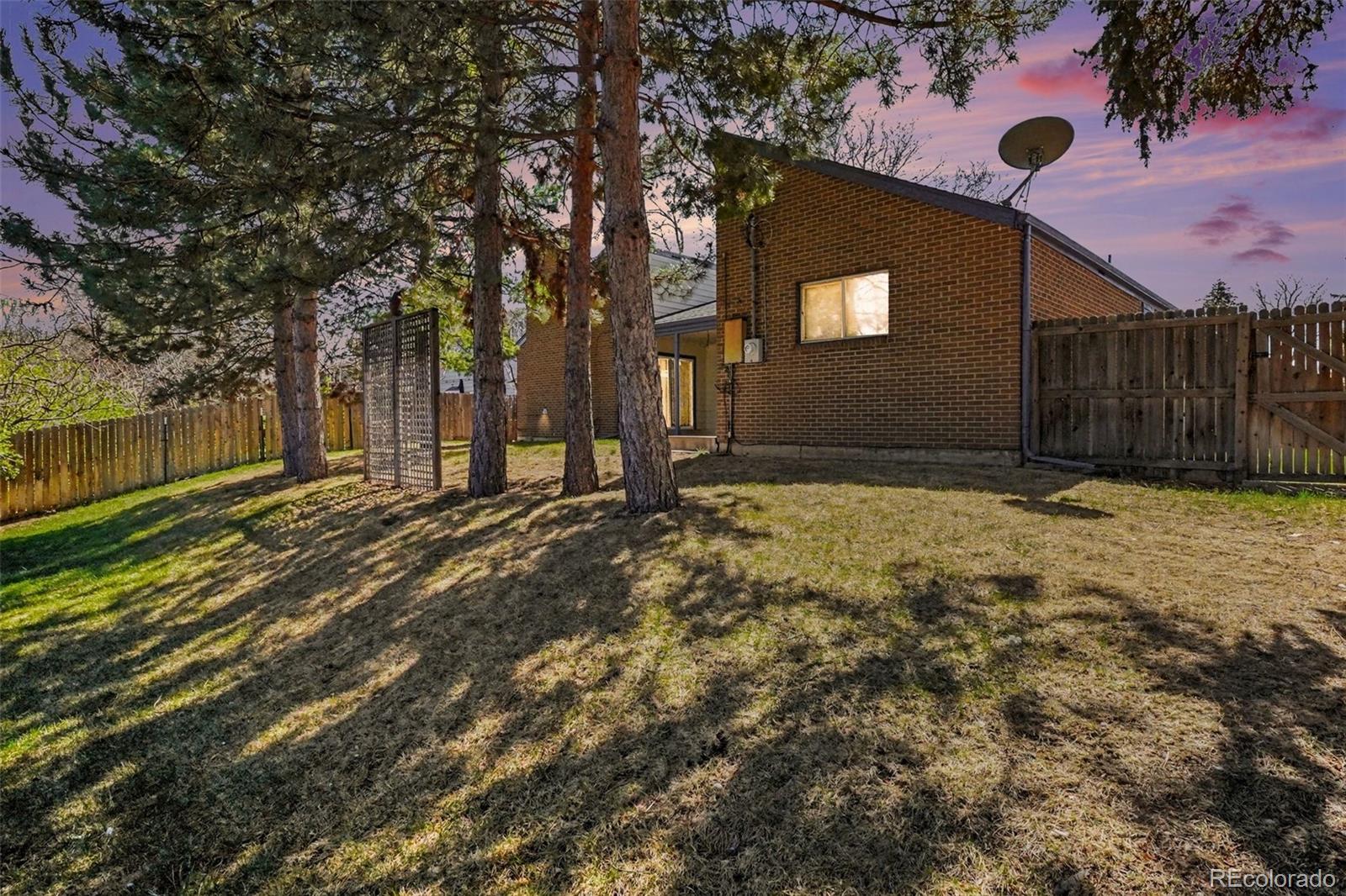 5571 W Kent Place Denver CO 80235