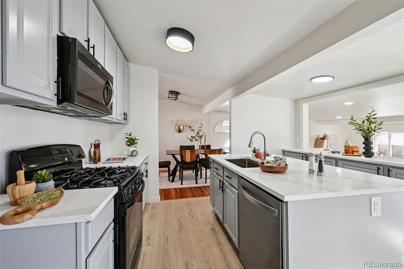 2580 Valley View Drive Denver CO 80221