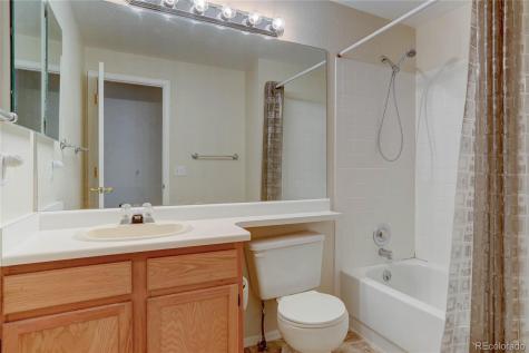 4913 S Dunkirk Way Centennial CO 80015