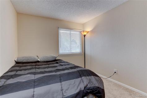 4913 S Dunkirk Way Centennial CO 80015