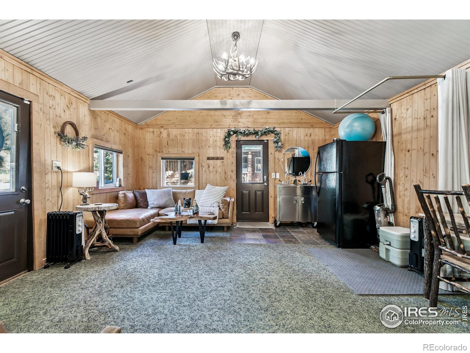 541 Riverside Drive Lyons CO 80540