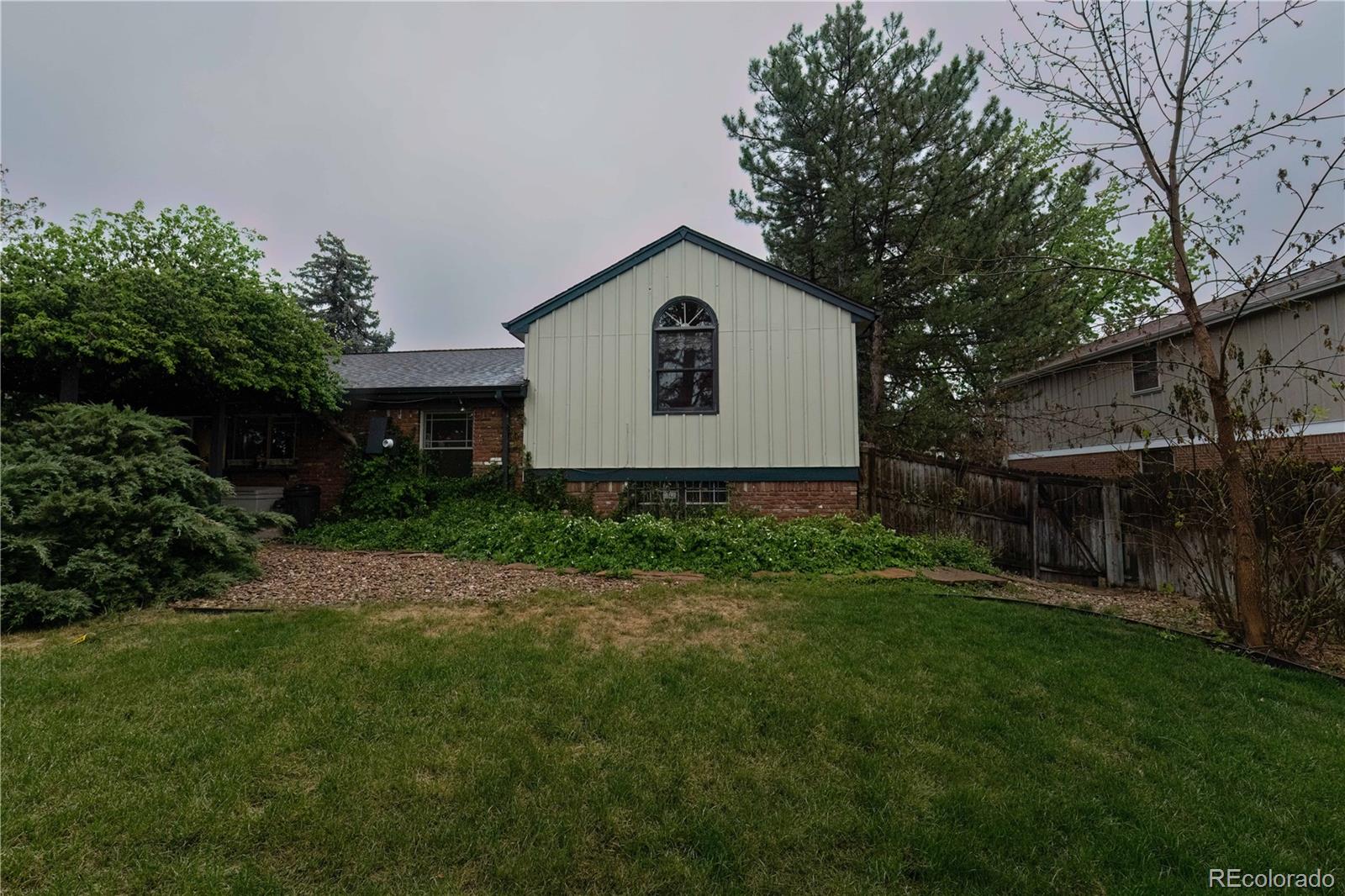 2933 S Macon Street Aurora CO 80014