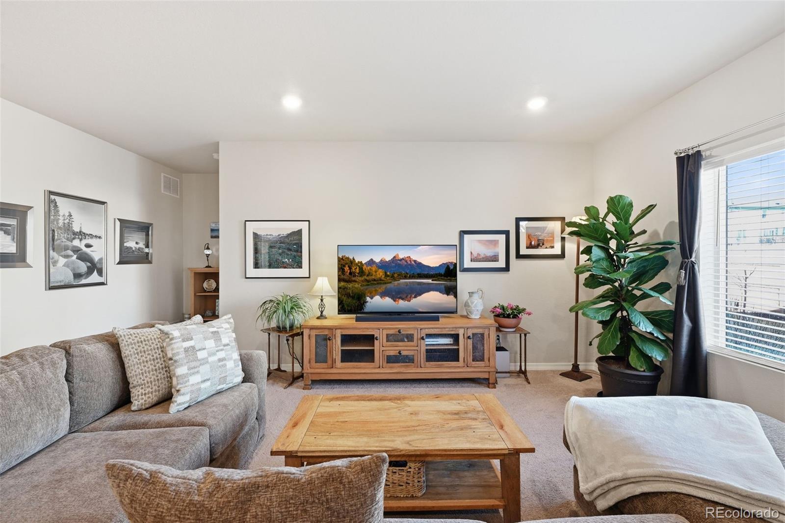 6063 Yamhill Drive Colorado Springs CO 80925