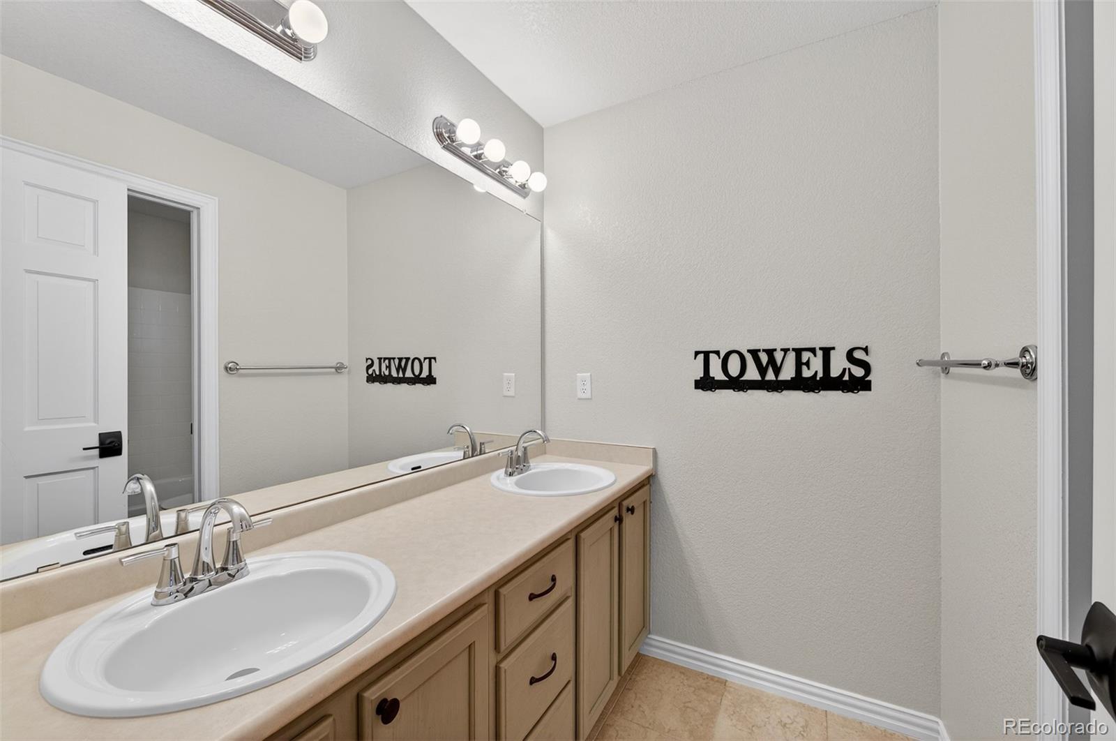 9590 S Everett Way Littleton CO 80127