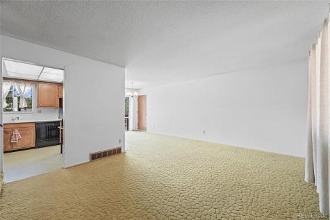 1524 Zaiger Place Colorado Springs CO 80915
