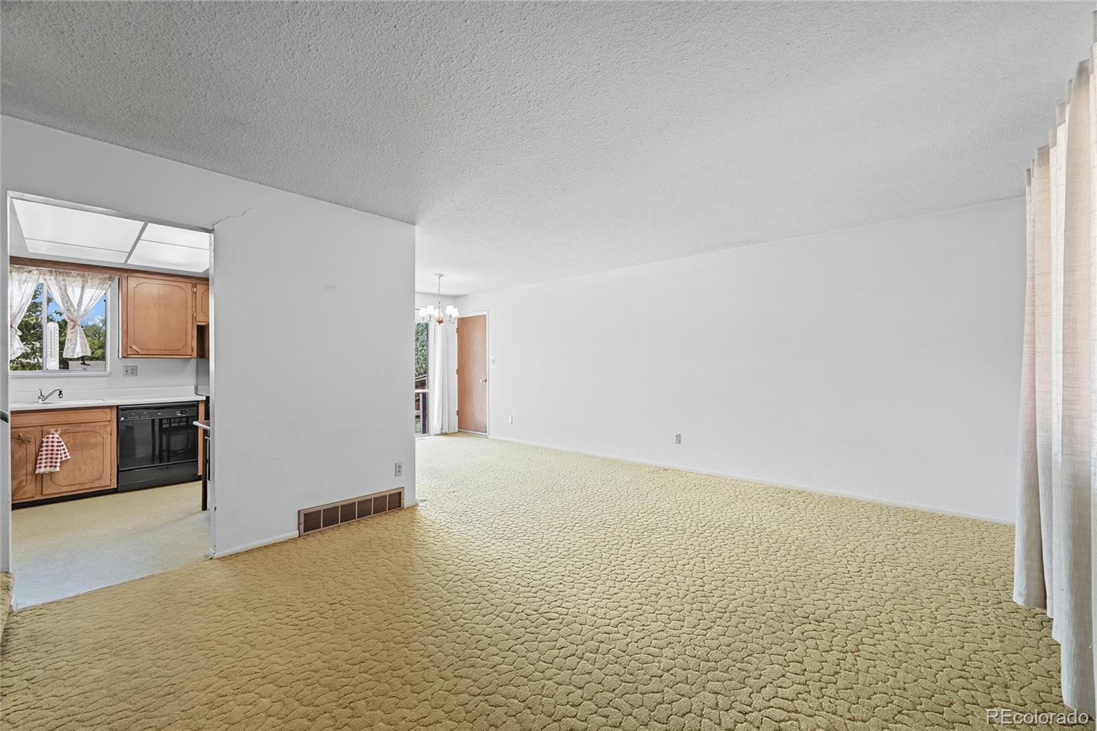 1524 Zaiger Place Colorado Springs CO 80915