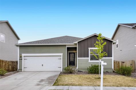 1130 Gianna Avenue Fort Lupton CO 80621