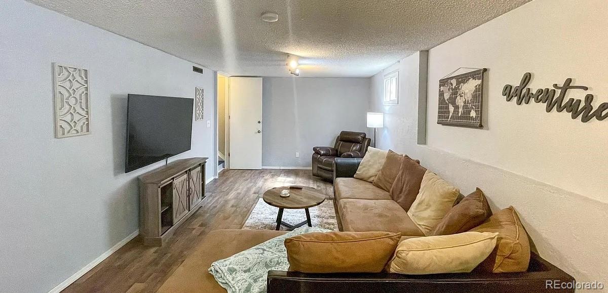 424 Redwood Colorado Springs CO 80107