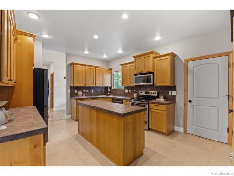 2036 Vineyard Court Windsor CO 80550