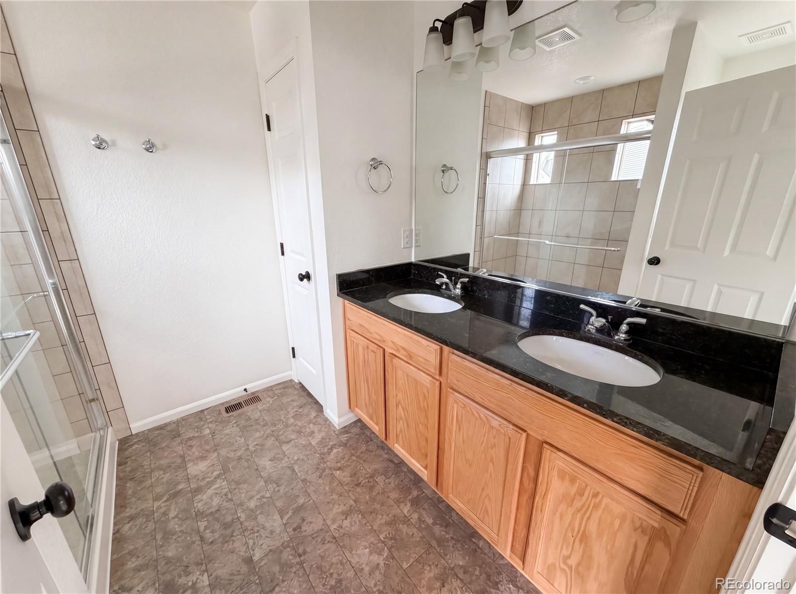 10186 Zeno Street Commerce City CO 80022