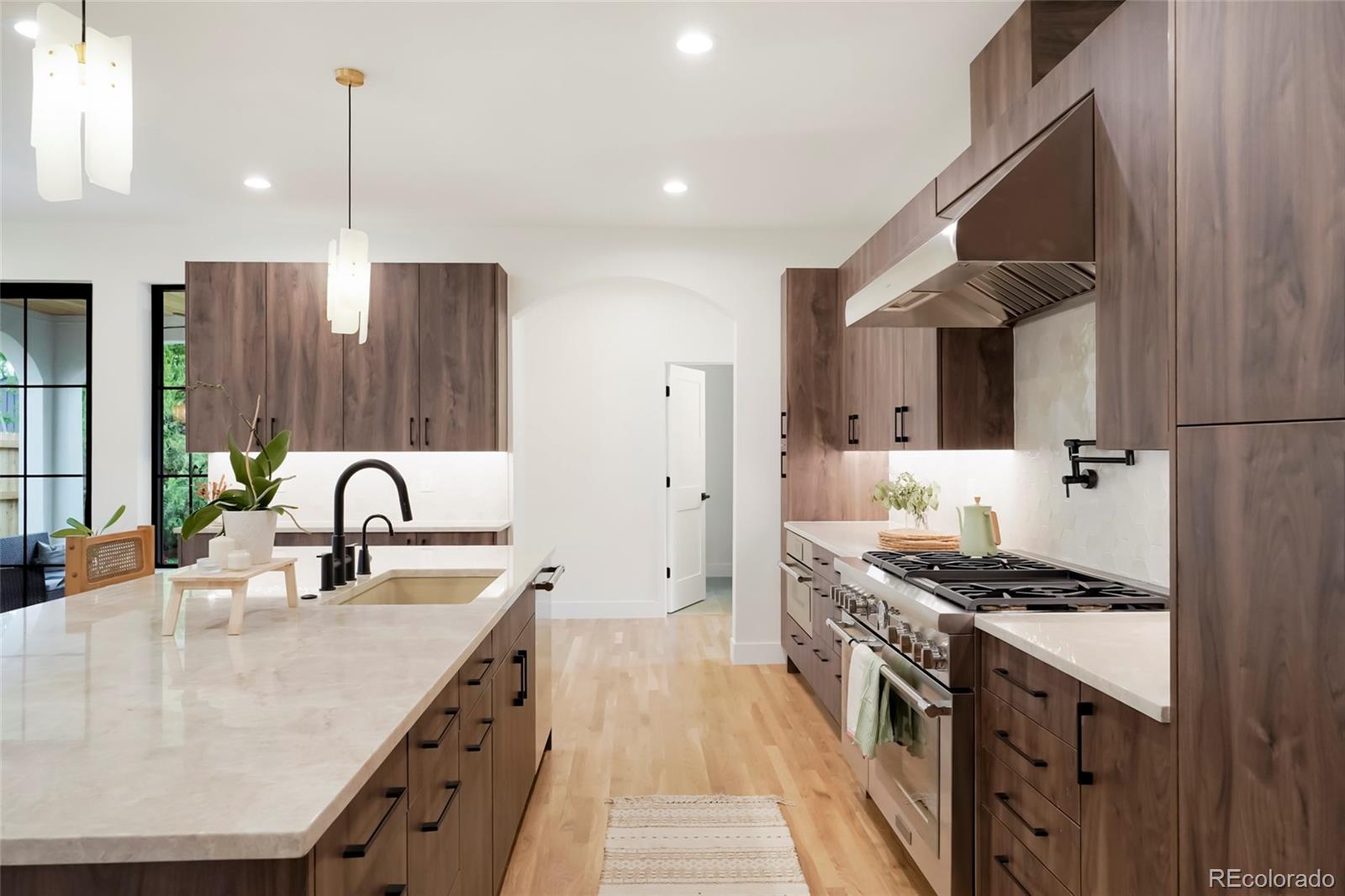 784 Locust Street Denver CO 80220