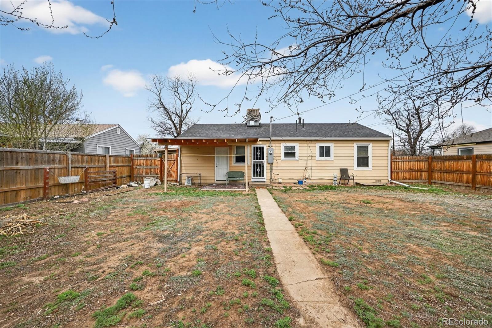 880 Lansing Street Aurora CO 80010