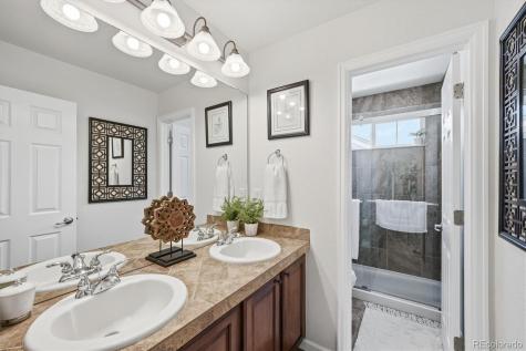 27046 E Irish Avenue Aurora CO 80016