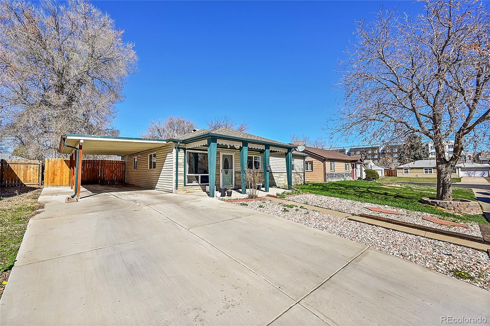 1281 Worchester Street Aurora CO 80011