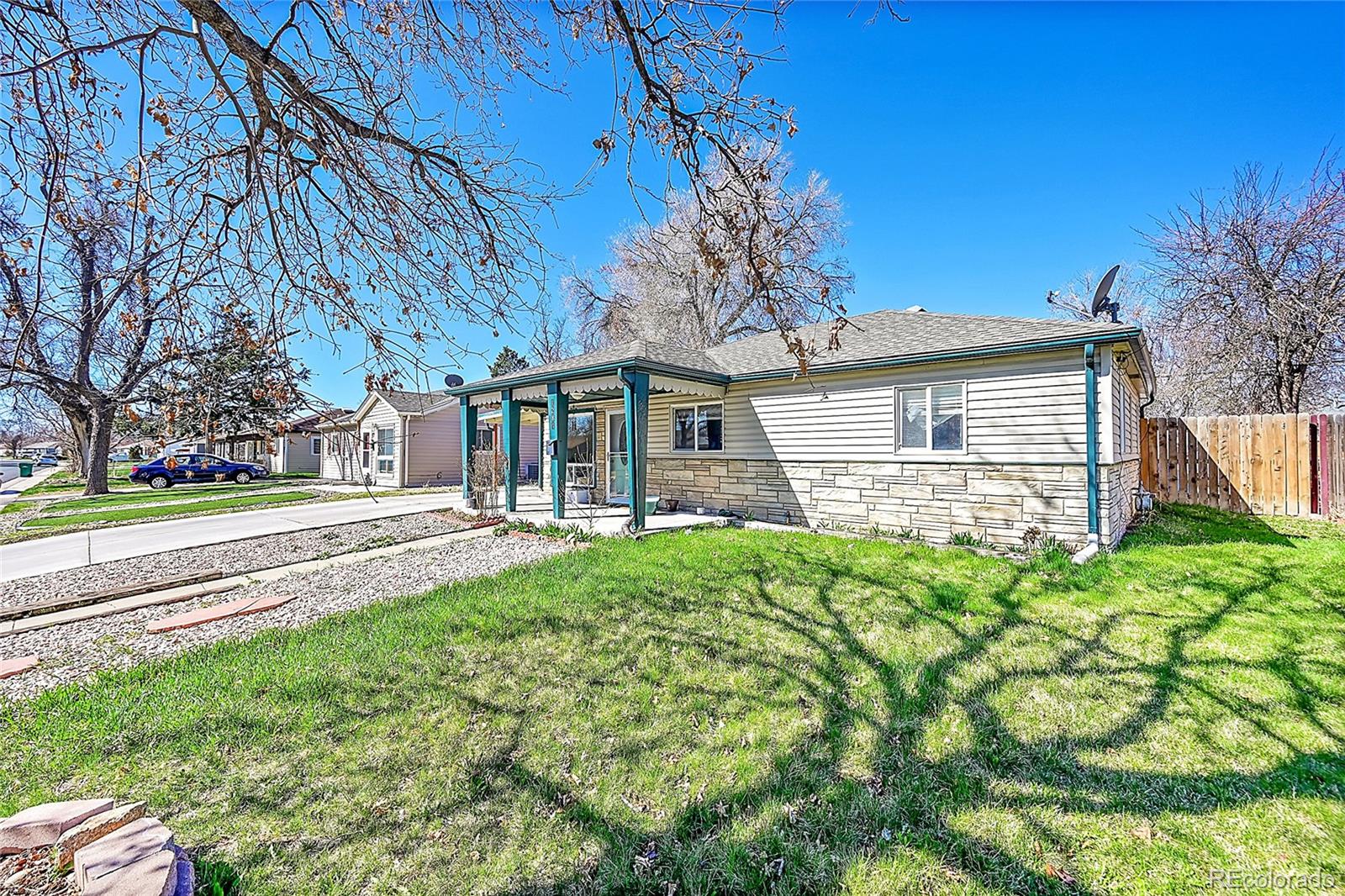 1281 Worchester Street Aurora CO 80011
