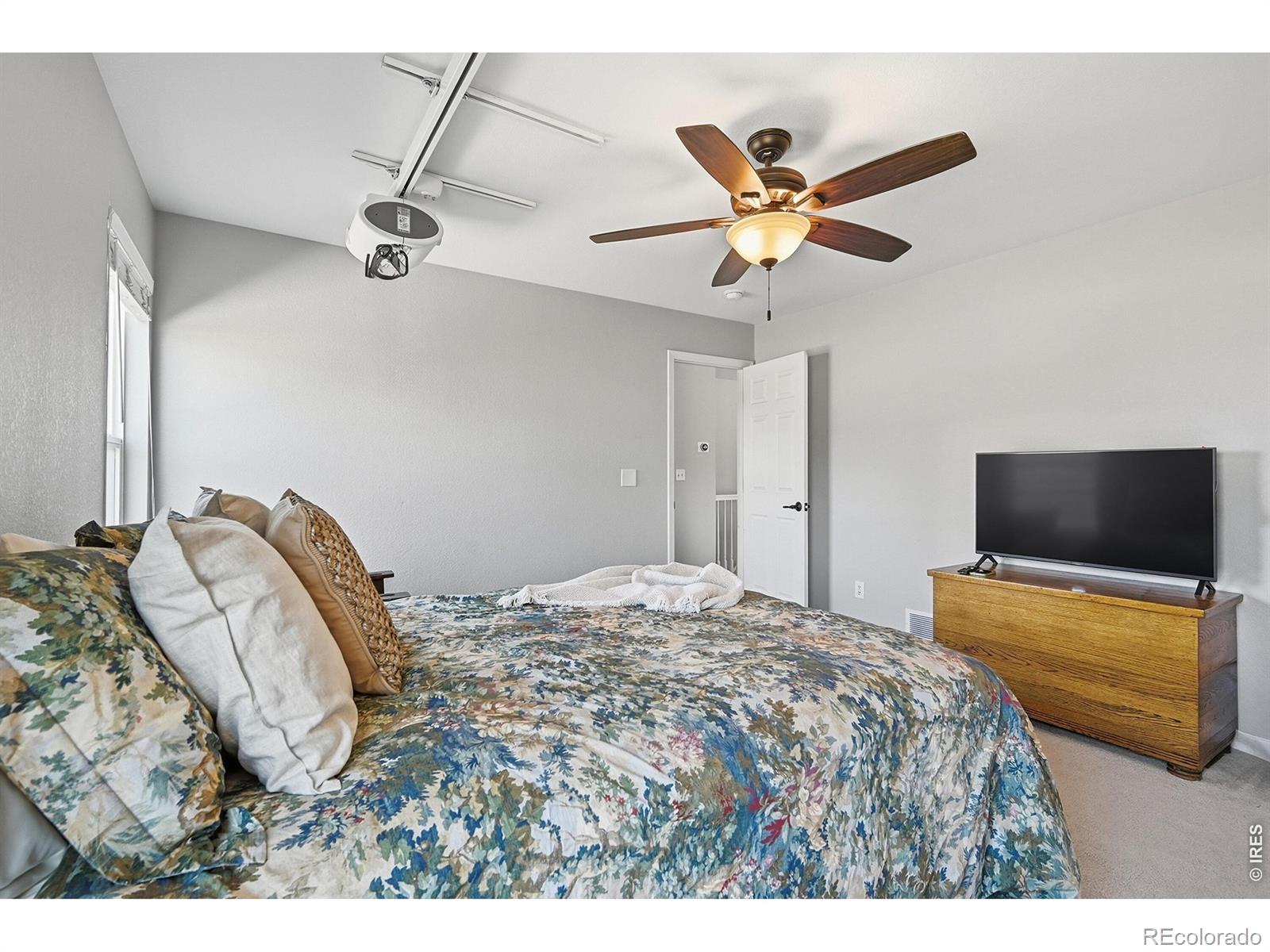 338 Hawthorne Avenue Johnstown CO 80534