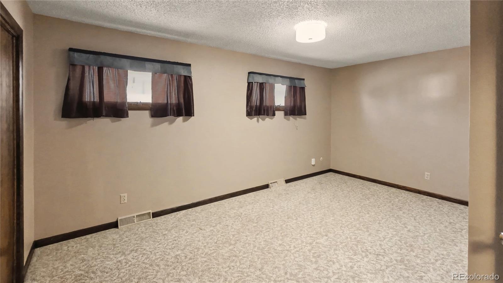 218 W 9th Street Julesburg CO 80737